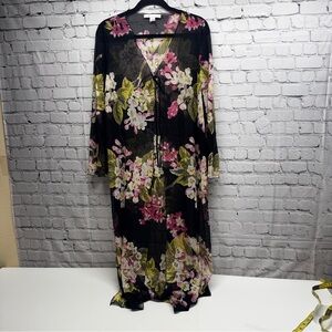 Victoria’s Secret vintage Floral lace floral Black Kimono/robe  size XS/S